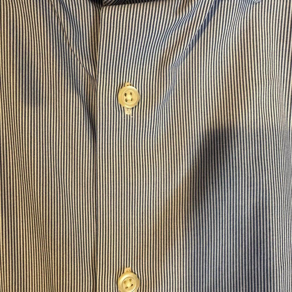 Banana Republic Blue Pinstripe Men's Shirt - Picture 5 of 5